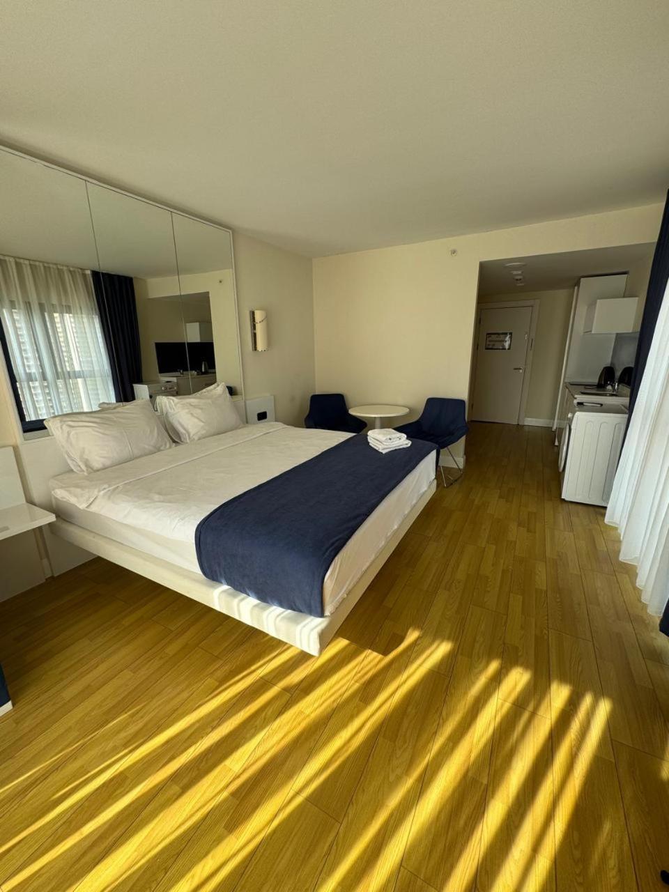 Апартаменты Orbi City Good Sea View